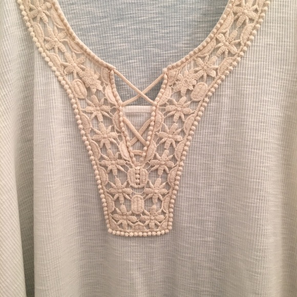 Democracy Top Asymmetrical hem size Sm cream *NOTE - Picture 5 of 8